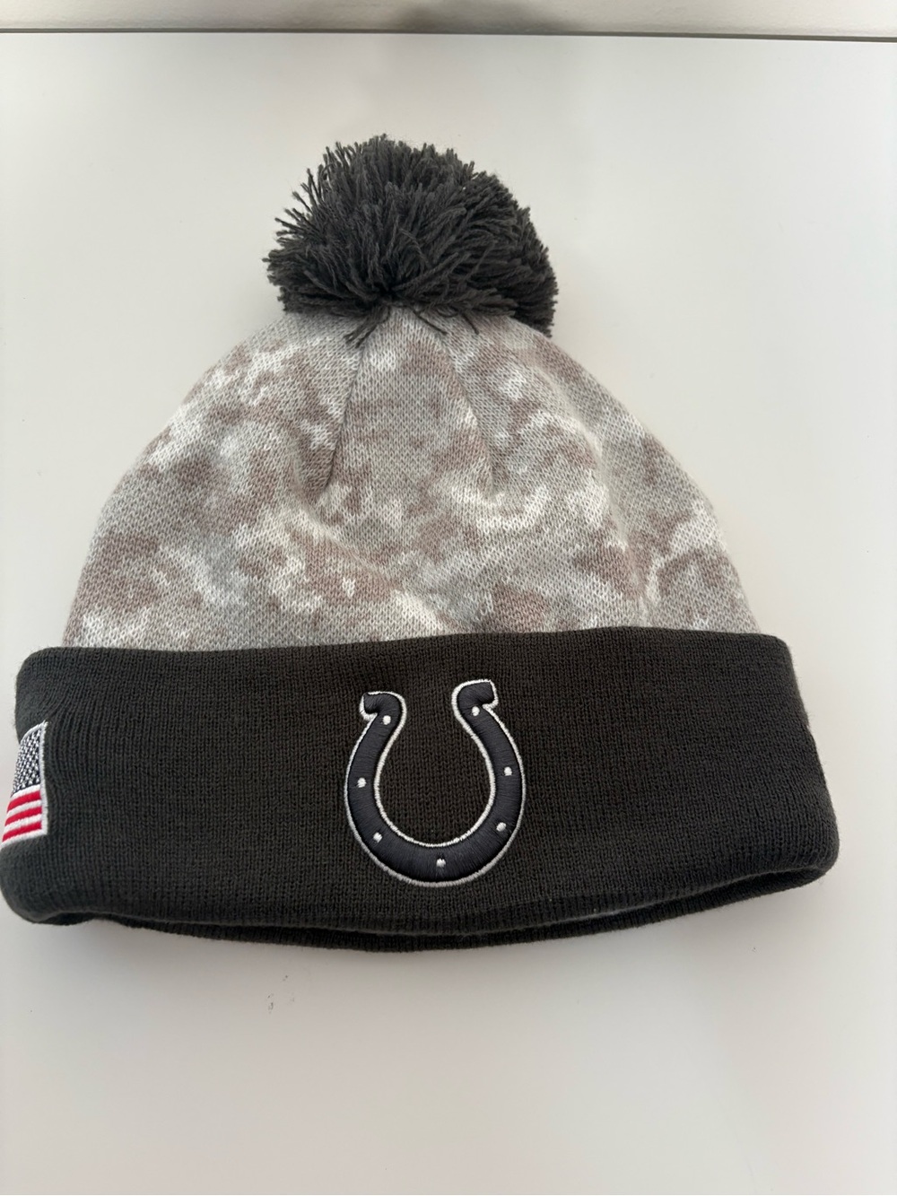 New Era Colts Cuffed Pom Beanie - Black, Gray, White